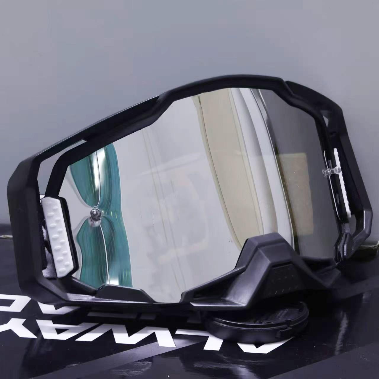 

Off-road goggles & ATV mask with detachable, windproof, dustproof, and UV400-protected lenses for outdoor riding.
