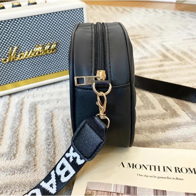 High Quality Women's PU Rolling Strip Camera Bag Shoulder Bag Mobile Phone Bag Casual Crossbody Bag