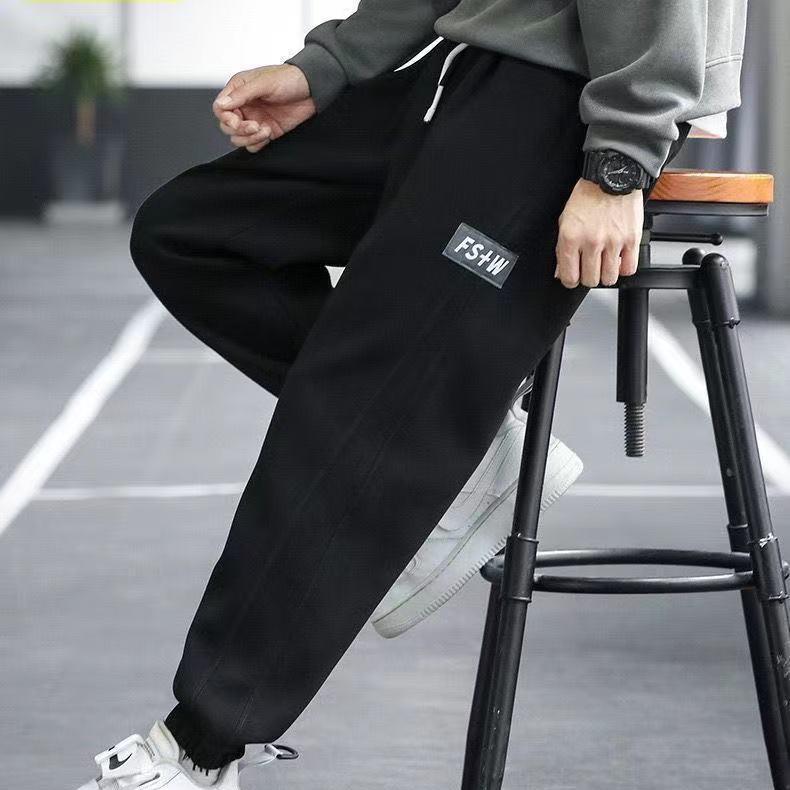 Men's Grey Sweatpants - Trendy Jogger for Spring, Autumn, Winter