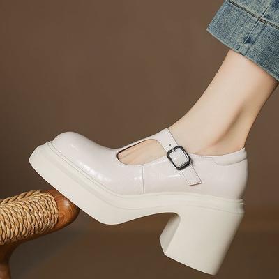 Weiße modische Einzel-Schuhe mit dickem Absatz für Damen, Frühling 2025, kleine Mary Jane-Schuhe, Plateau mit einem Knopf, hohe Absätze, kleine Lederschuhe