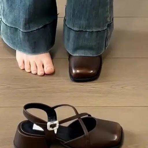 Fashion Designer Cover Toe Women Mary Jane Shoes Fashion Cross Buckle Singbacks Shoes 2025 Spring Female Thick Heel Shoes