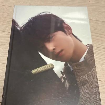 Cha Eun Woo 2023 Official Photobook (Sagger)