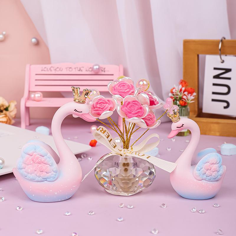 Love Language Swan Figurine, Cute Couple Swan Resin Doll, Desktop Home Car Decoration, Gift for Girls