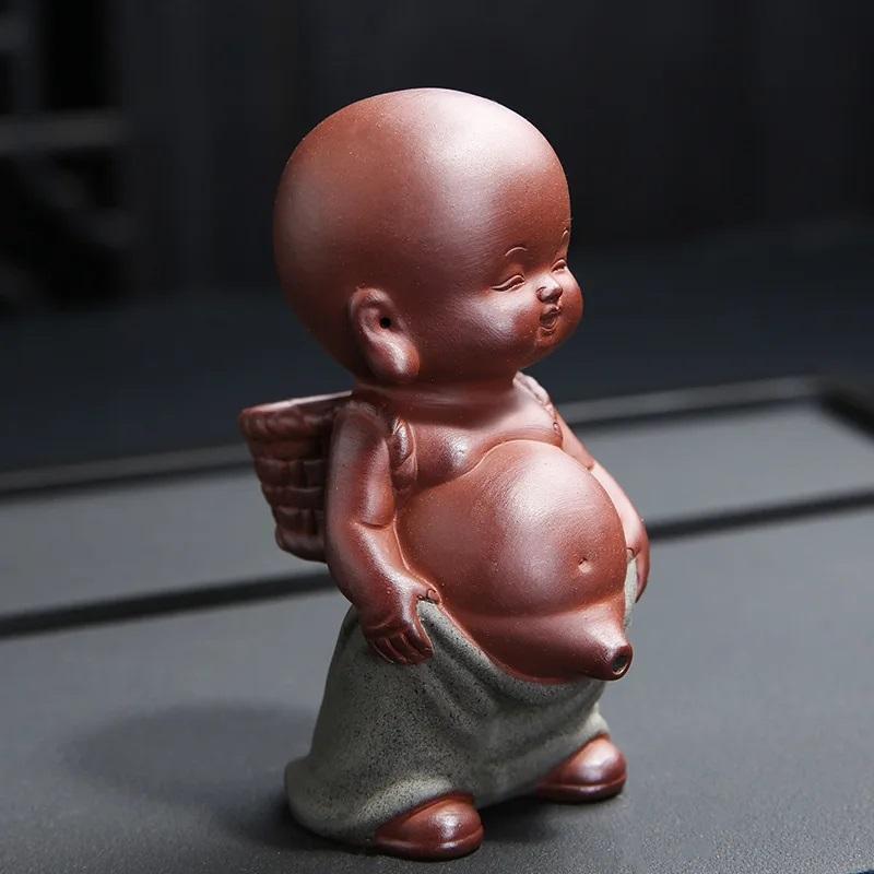 Lila Sand Tee Haustier Urinieren Kleiner Mönch Ornamente Kreativ Urin Kinderpuppe Sprühwasser Keramik Figur Handwerk Tee Filter Zubehör
