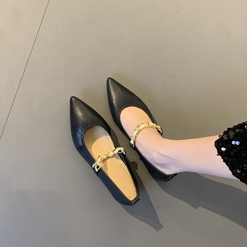 Women's Winter Fashion White Shoes with Hidden Heel for a Slimmer Look