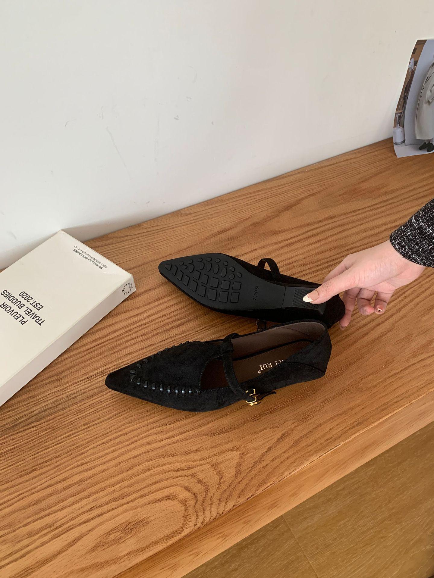 

Туфли Мэри Джейн в стиле ретро 2025 для женщин: Острый носок, Танкетка-боб, Кожаный ремешок, Массивный каблук 38 чёрный