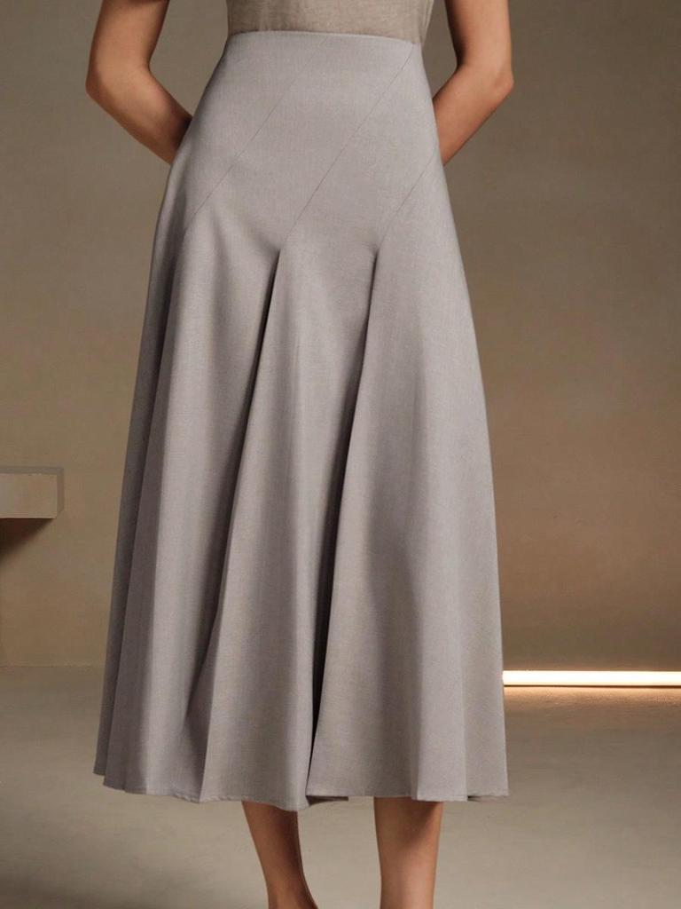 Asymmetrical Pleated Elegant Women's Hip-Hugging Skirt - Europe 2025 Fashion