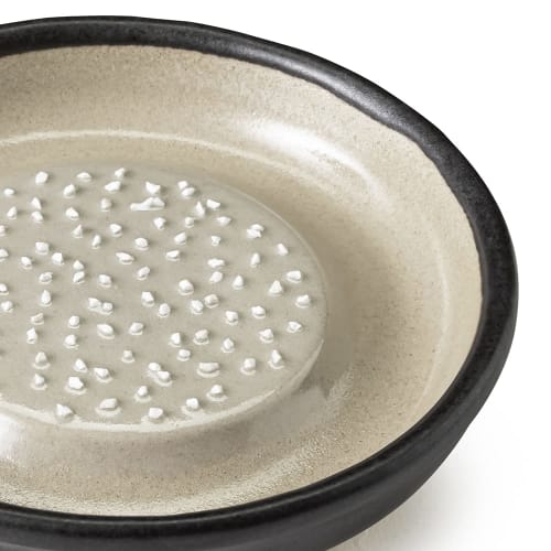 &NE Iwami-yaki Grater, Small, Hare to Ke x Motoshige, Black, 10cm Diameter x 2cm Height, Made in Japan, Ceramic, One-Handed Grinding, Non-Slip, Microw