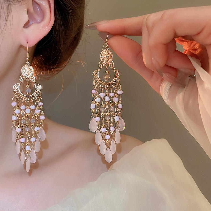 Retro Ethnic Bell Tassel Earrings: Exquisite, Fashionable Dangle Design with Light Luxury Appeal.