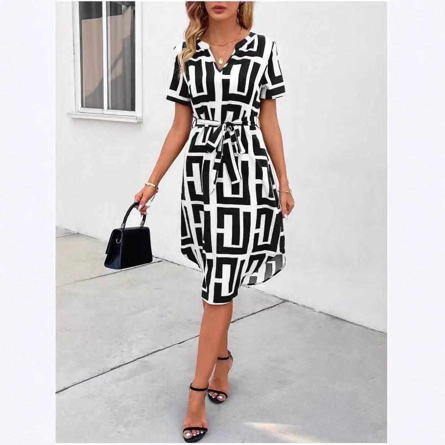 European American Women's V-neck Printed Dress