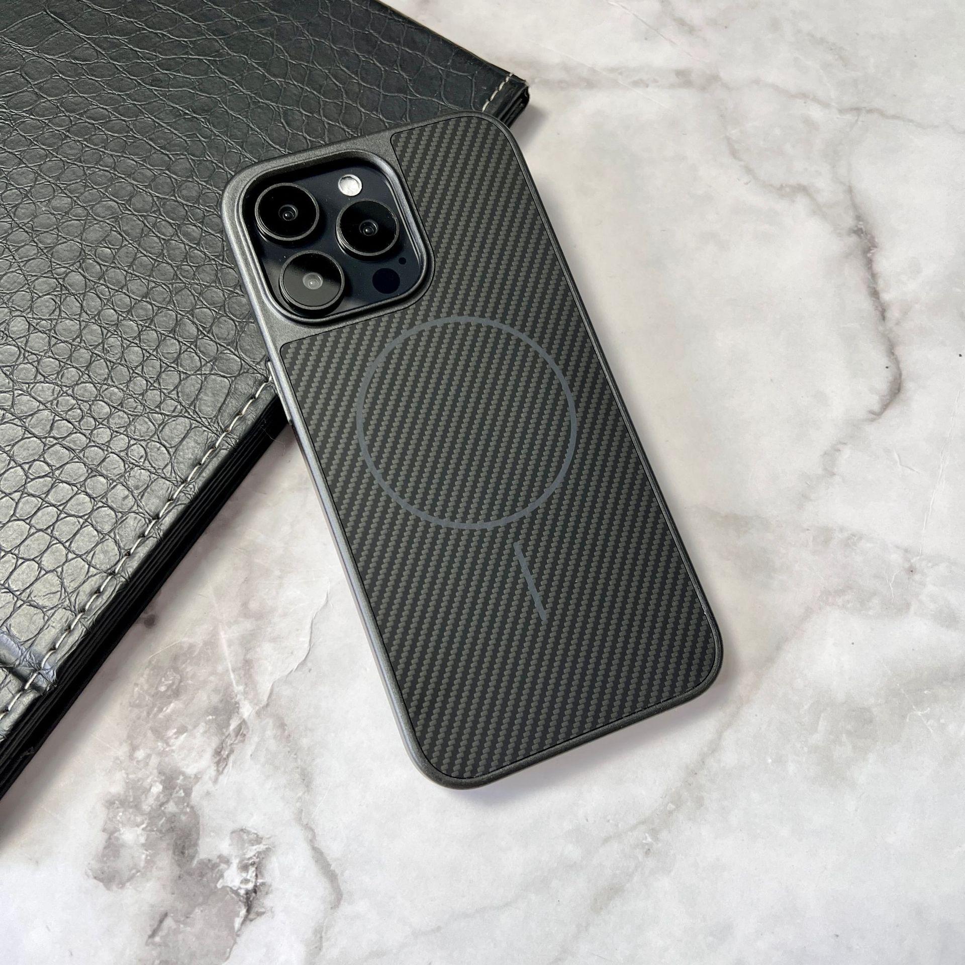 

15 16 17 Pro Max Carbon Fiber Texture Magnetic Wireless Charging Phone Case for IPhone 16 Plus Matte Leather Protection Shell For iPhone 17 Pro чёрный