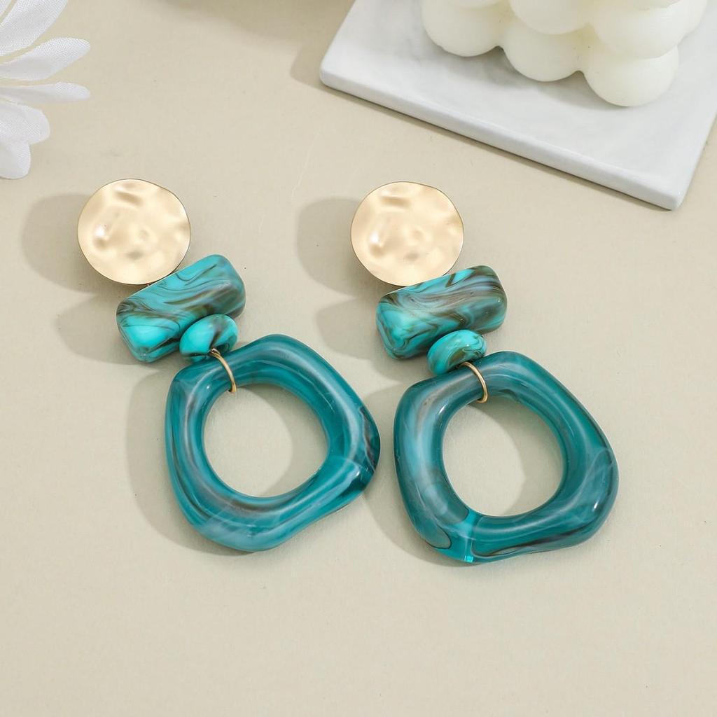 Vintage Ethnic Style Geometric Earrings: Retro Gradient Resin Patchwork Ear Studs for Women