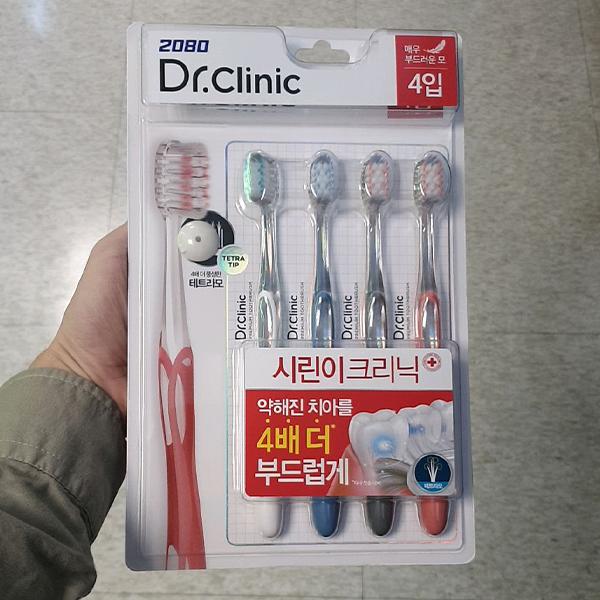 2080 Dr. Clinic Sensitive Teeth Relief Toothbrush 4-Pack One thing