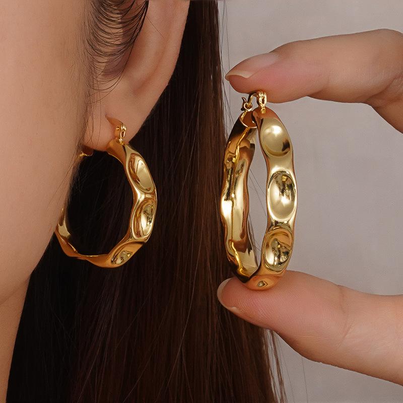 14K Gold-Plated Brass Gradient Hoop Earrings - Simple Luxury Fashion Design