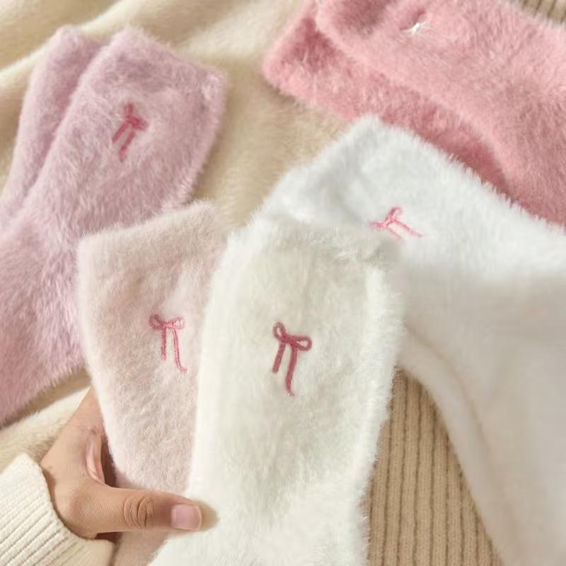 1 Pair Women's Plush Boot Socks with Bow - Soft Warm Winter Socks for Snow & Casual Boots, Hand Wash