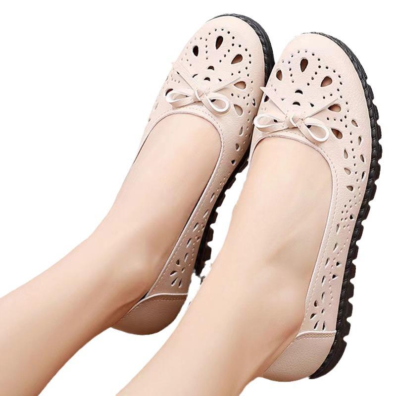 Sandales en Cuir Respirantes: Chaussures plates antidérapantes pour femmes d'âge moyen et âgées