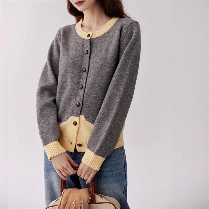 Autumn new small short gray lazy soft waxy sweater cardigan women s knitted sweater versatile coat One size 4980₽
