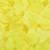 100pcs Reusable Artificial Rose Petals Decoration for Elegant Wedding Arrangement and Romantical Evening Party Setups