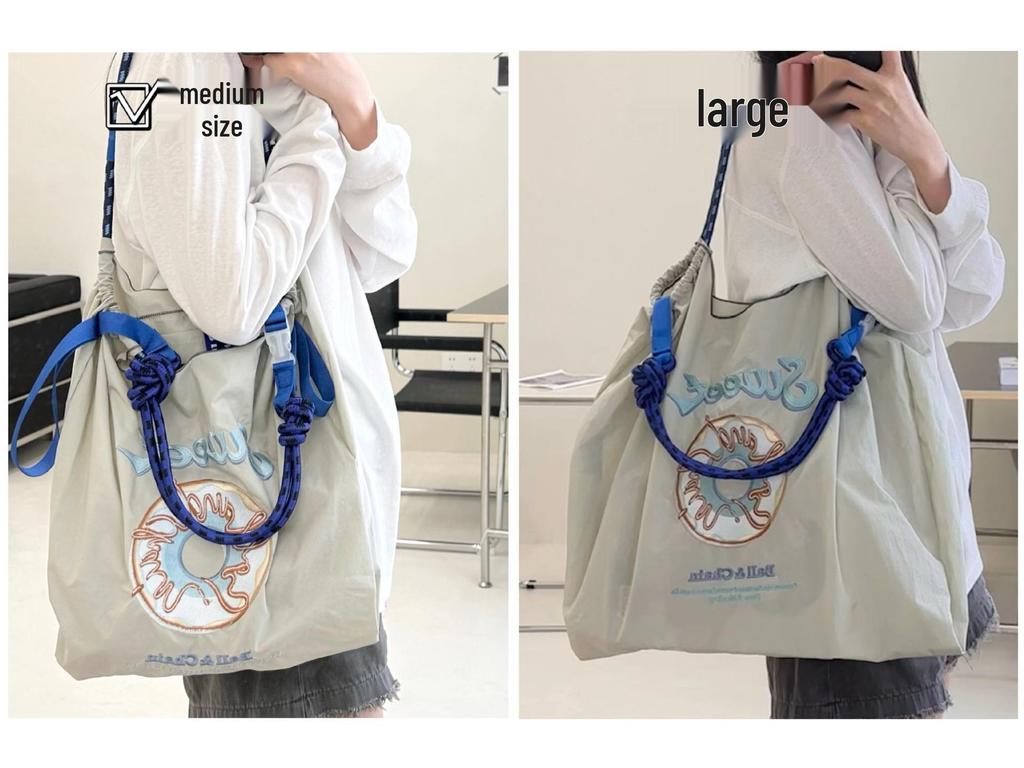 Japanese Four-Leaf Clover Embroidered Ball Chain Shoulder Bag - Trendy, Large-Capacity, Niche Commuter Style
