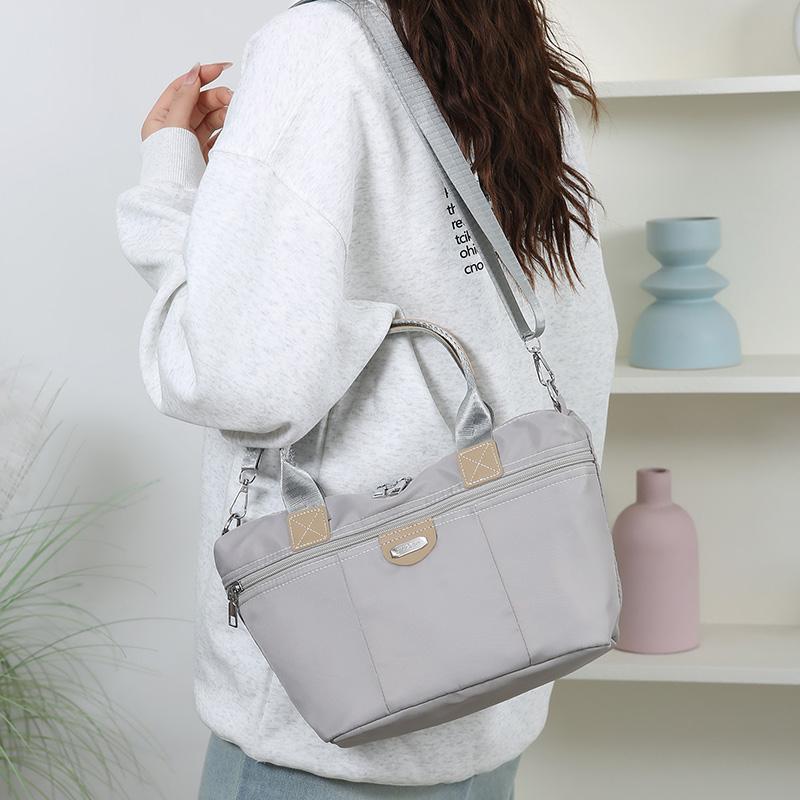 Nylon Crossbody Bag Women's Large Capacity Commuter Handbag Multi-Functional Mother Bag