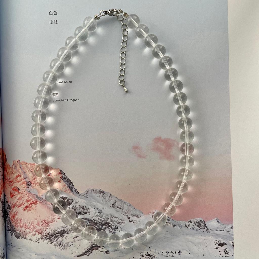 Fashion ice-feeling white crystal glass high transparent round bead necklace versatile simple round bead collarbone chain light luxury women