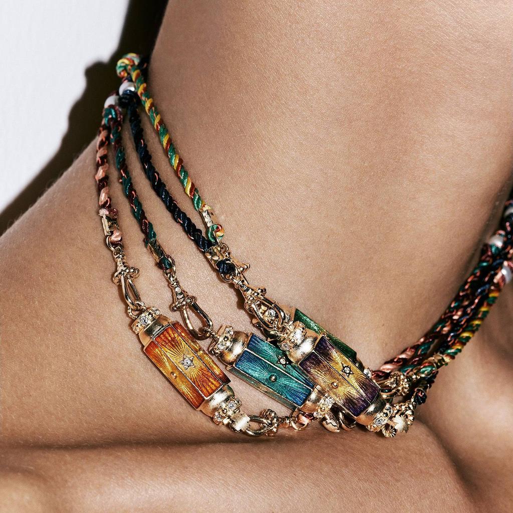 Regenbogen Anhänger Designs Halskette Trendige Geflochtene Seil Halskette mit Gold Finish und Regenbogen Anhänger für Zusammenkünfte