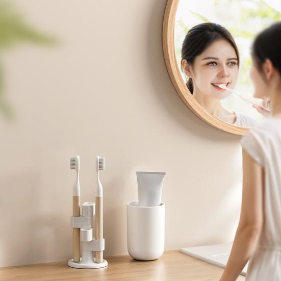 Toothbrush Holder Makeup Brush Storage Rack with Anti-Slip Base 360-Degree Rotatable Bathroom Toothbrush Storage Rack