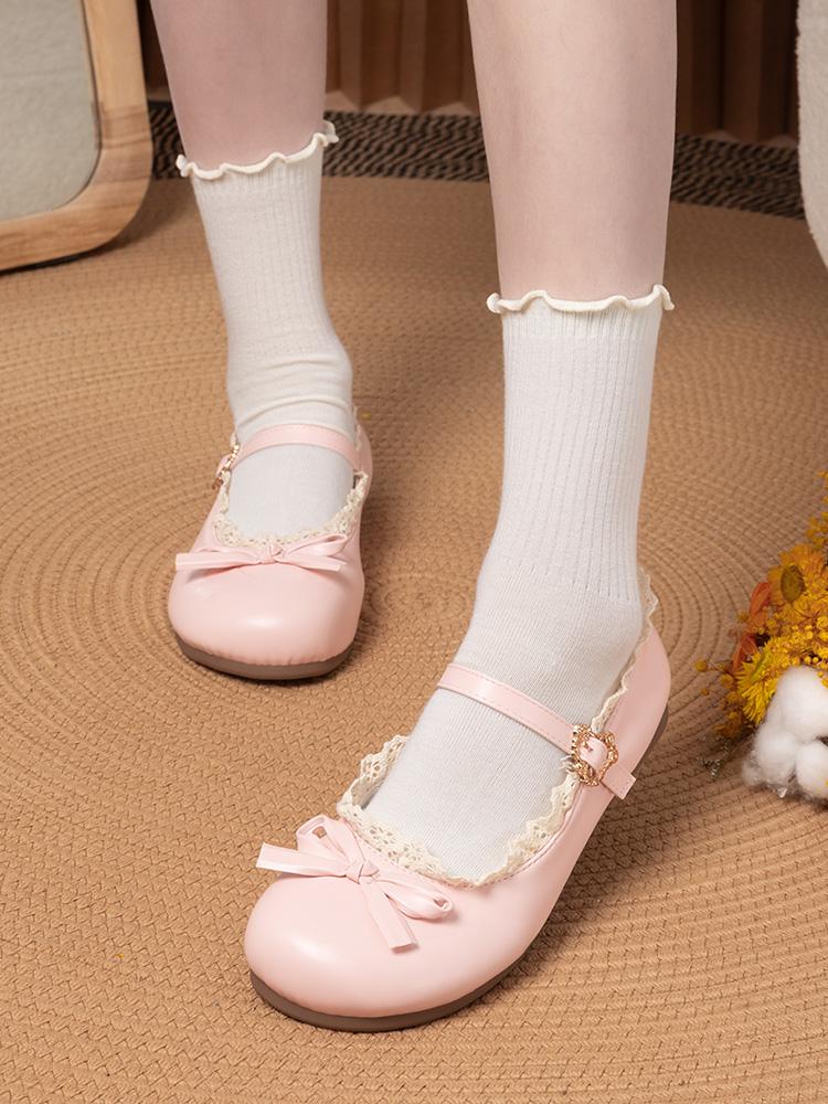 Scarpe Mary Jane a Bottone Singolo con Fiori a Forma di Cuore Stile Nuovo Primavera 2025 Tempo Libero Quotidiano Abbinamento Perfetto con Gonne Scarpe Piccole in Pelle