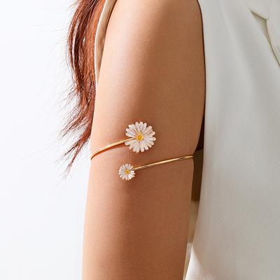 Classic Daisy Flower Open Armlet for Women
