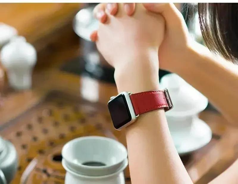 Leather Watch Straps for Apple Watch Band 44mm 49mm 45mm 42mm 40mm 41mm 38mm Sport Bracelet iWatch Series Ultra 9-8-7-6-5-4-3-SE