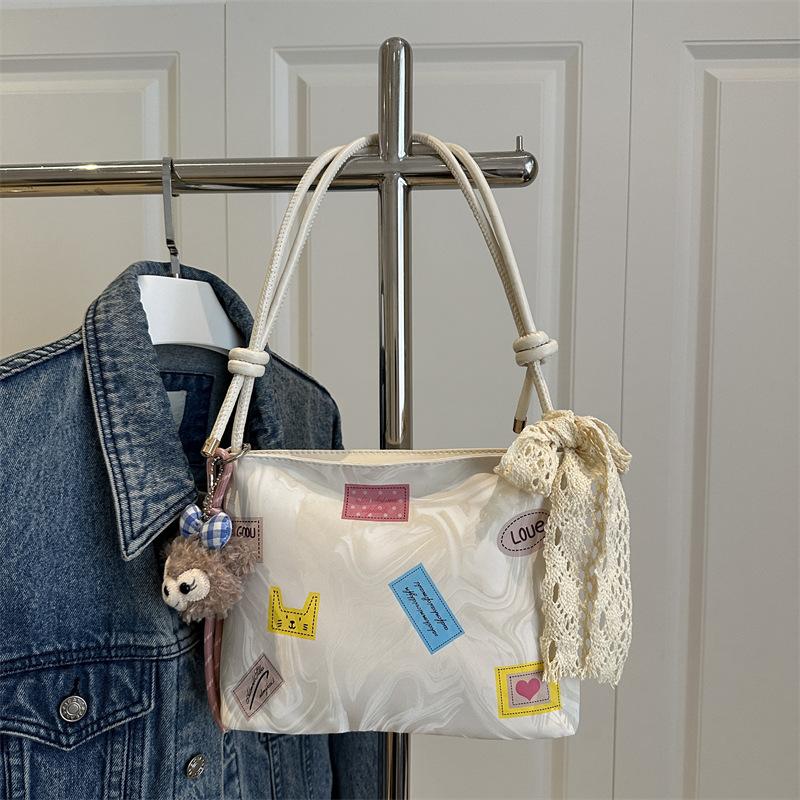 Spring New Casual Texture Premium Shoulder Bag Women's Niche Design Fashion Temperament Commuter Personality Messenger Bag