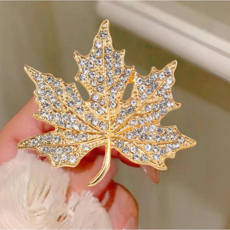 Exquisite Leaf Brooches Alloy Tree Leaf Plant Pin Women Elegant Coat Suit Corsage Clothing Accessories Gifts