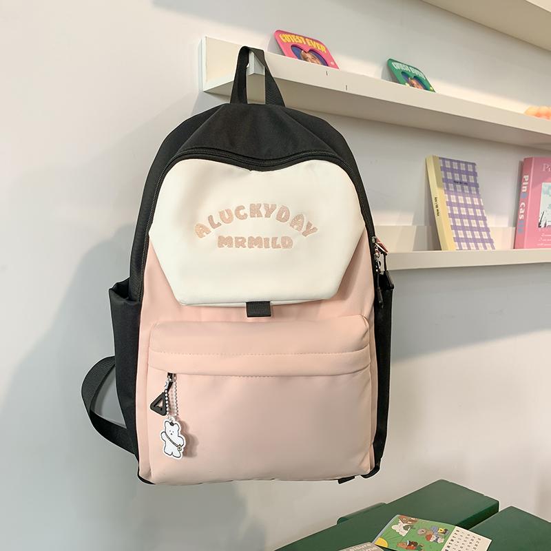 Женский рюкзак большой вместимости с цветными блоками для путешествий — фото 22