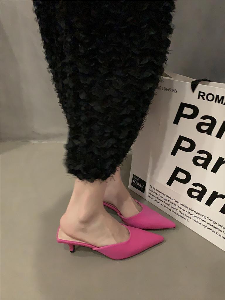 Franska tunna klackar väska huvud halvtofflor dam sommarplagg 2025 sommar nya spetsiga högklackade fé coola tofflor