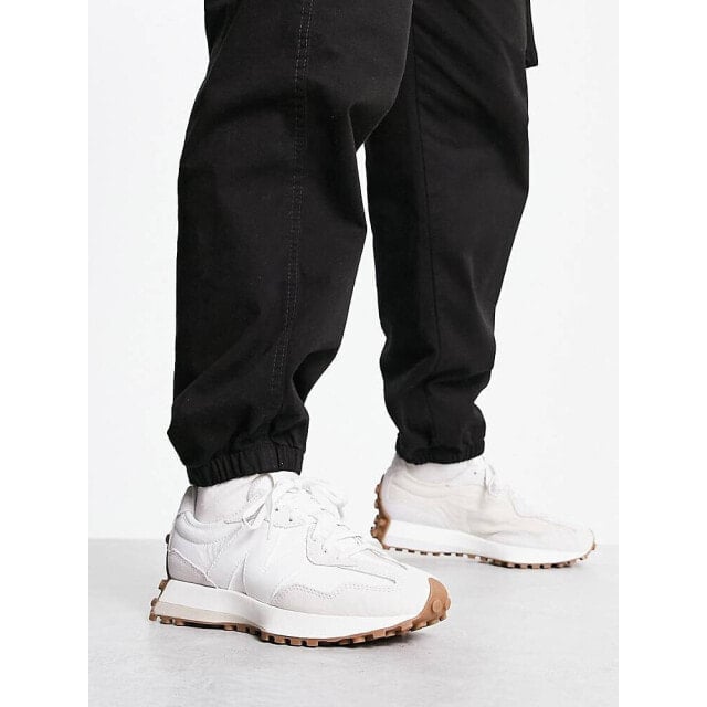

Кремовые кроссовки New Balance 327