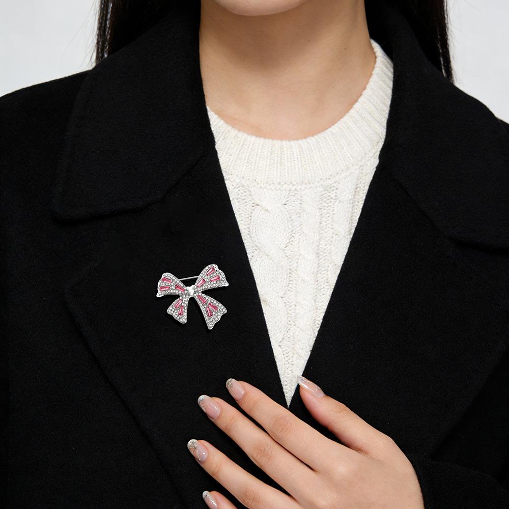 Luxury Slightly Inlaid With Zirconium Bow Brooch Exquisite Small Brooch For Women Suit Collar Shirt Accessories Corsage