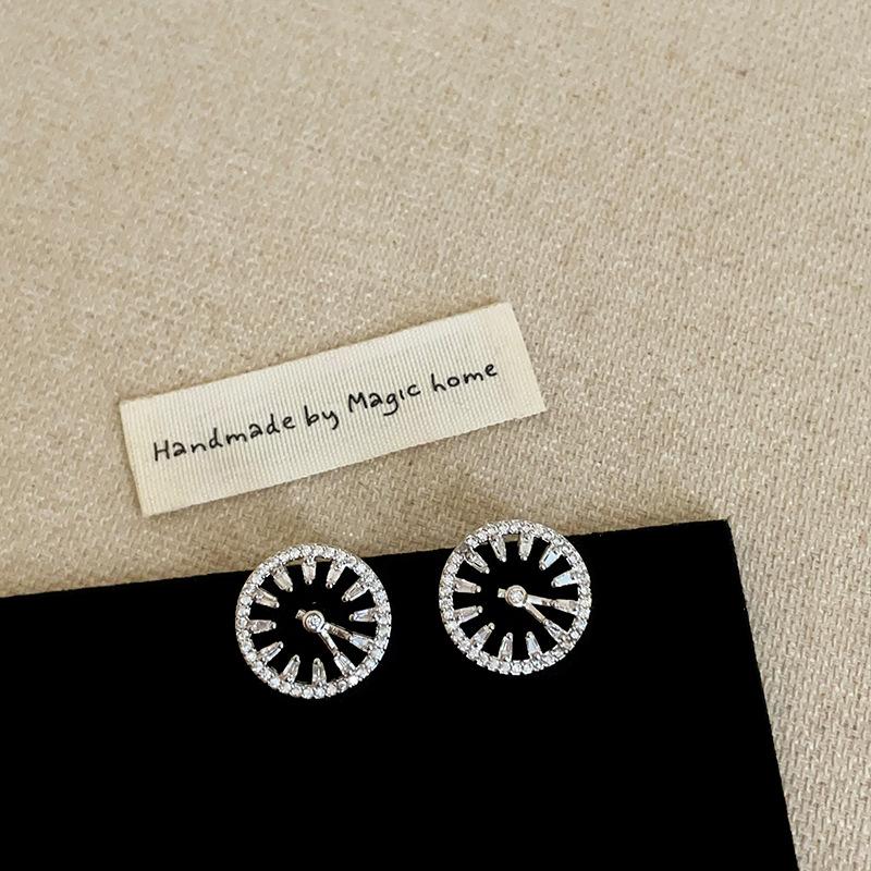 

Серьги-гвоздики с круглым циферблатом из цельного циркония, женские, легкие, роскошные, модные, универсальные серьги