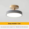 Minimalistische nordische LED-Deckenleuchte mit Holzkörper für die Beleuchtung von Hausfluren