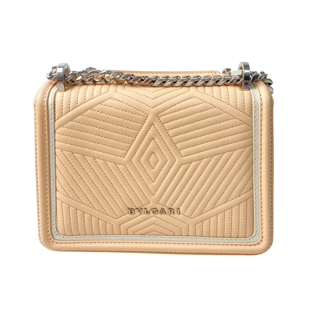 Używana torebka na ramię BVLGARI Różowa skóra Kobiety