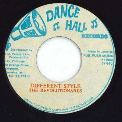 Disque 7 pouces LEE VAN CLIFF / REVOLUTIONARIES - Different Fashion / Different Style none Dance Hall 1980 Jamaïque Reggae, Ska & Dub