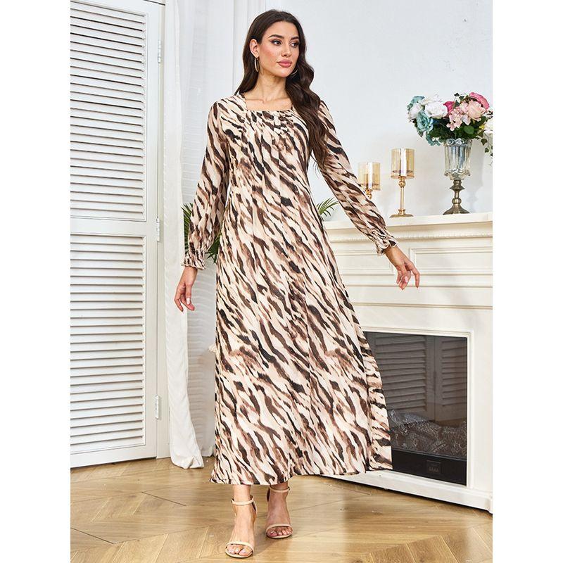 

Middle East New Leopard Print Print Neckline Pleat Hot Drilling Robe European and American Long sleeve Waist Hugging Slimming Dress Dress Brown 2XL