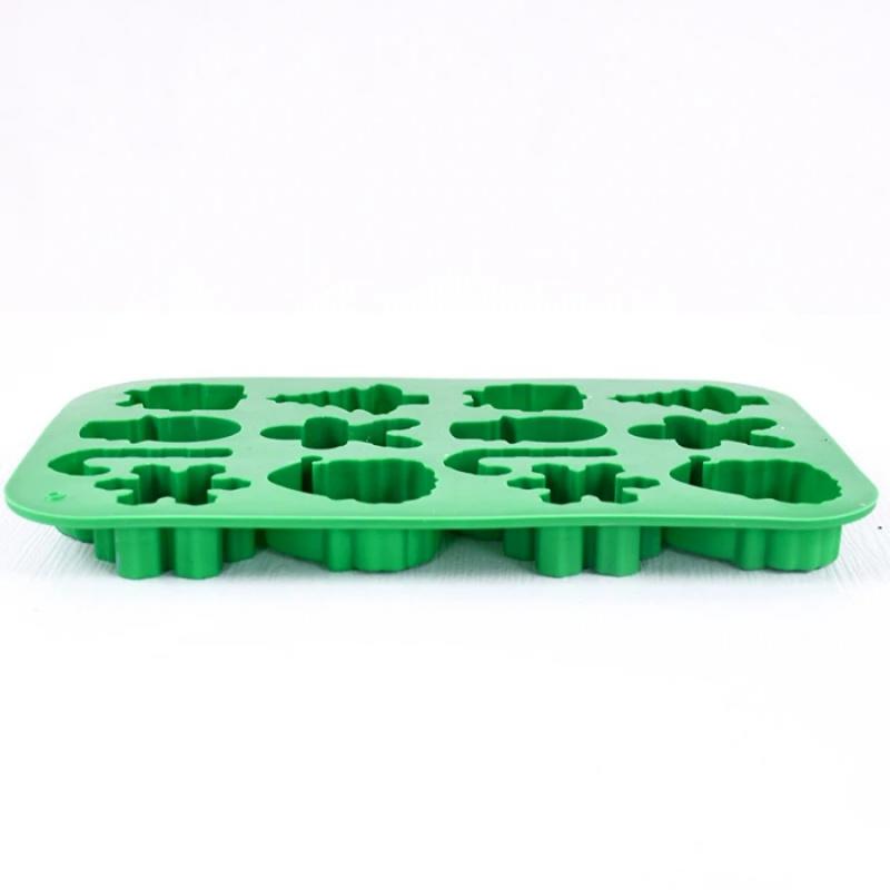 1Christmas Tree Chocolate Mold Gingerbread Man Santa Claus Cane Cookie Mold Home Baking Ice Tray Mold