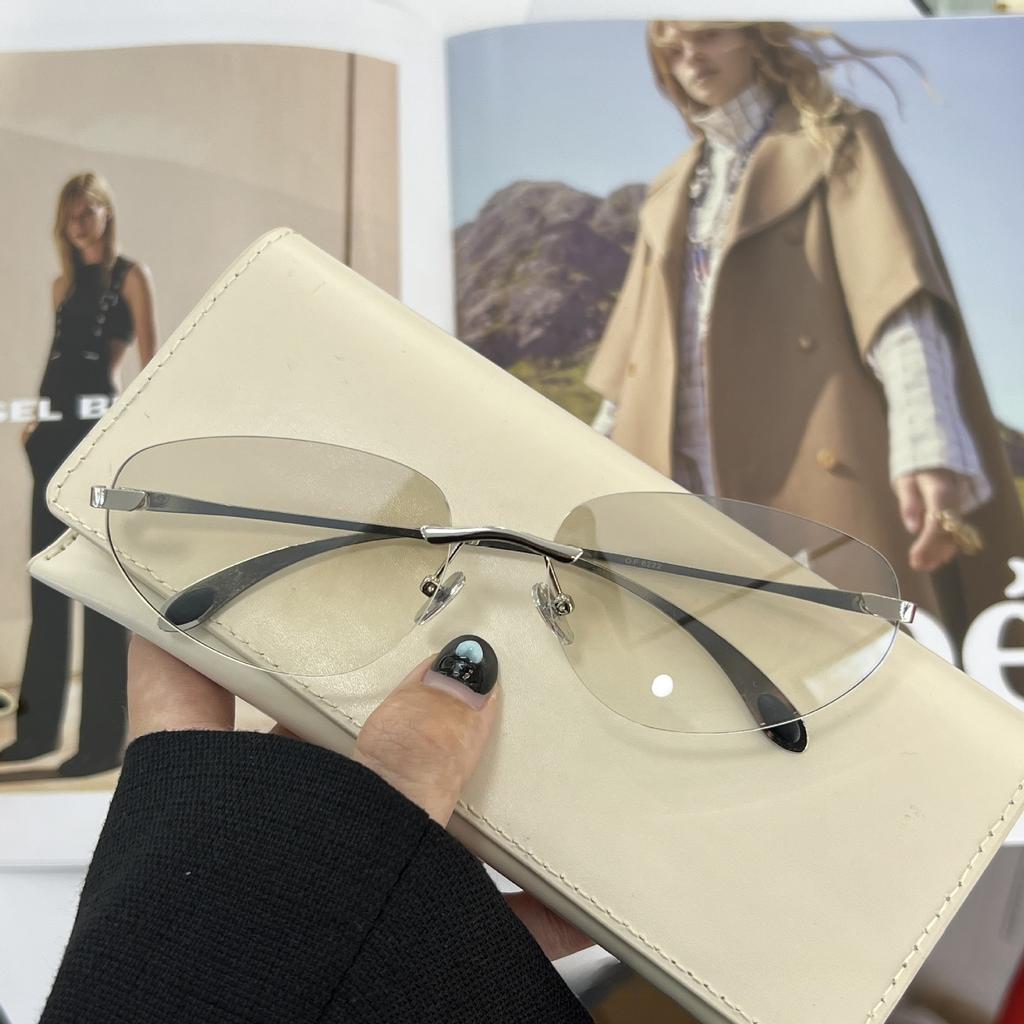 New Y2K Sunglasses for Women Rimless Luxury Brand Sun Glasses Future Korean Styles Cat Eye Frame Anti UV400 Glasses