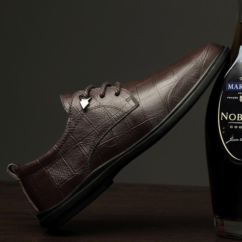 Man Moccasins Fashion All-Match Dress Shoes Mens Business Formal Genuine Leather Casual Newest Lace-Up Oxfords Wedding Shoes Men