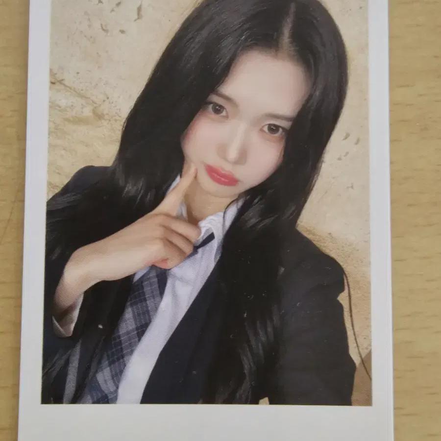 

Triples Wake Up Week 2 Broadcast Photocard Sharing Bin