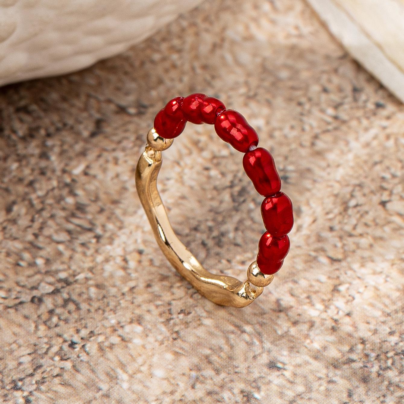 

A Women s Ring with a Transformable Design and Faux Pearls, a Simple Ring Suitable for Everyday Wear and Vacations красный