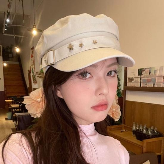 Women Extended Brim Beret Hat Flat Dome Star Decor Adjustable Newsboy Hat Outdoor Solid Color Painter Hat Streetwear