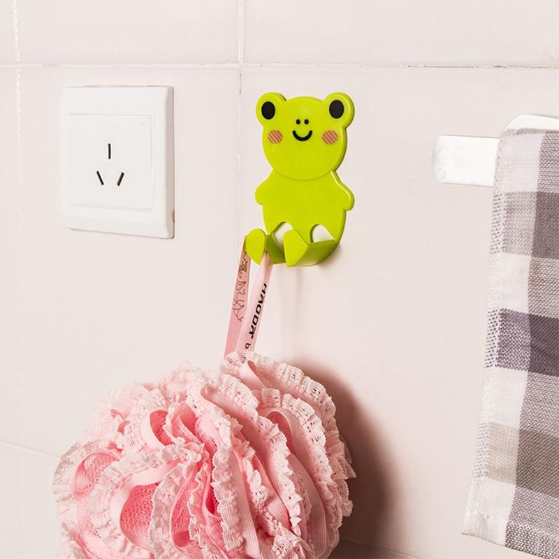 2PCS Power Cord Plug Bracket Wall Mounted Cartoon Animals Adhesive Strength Hook For Kitchen Plug Robe Towel Loofah Bathrobe