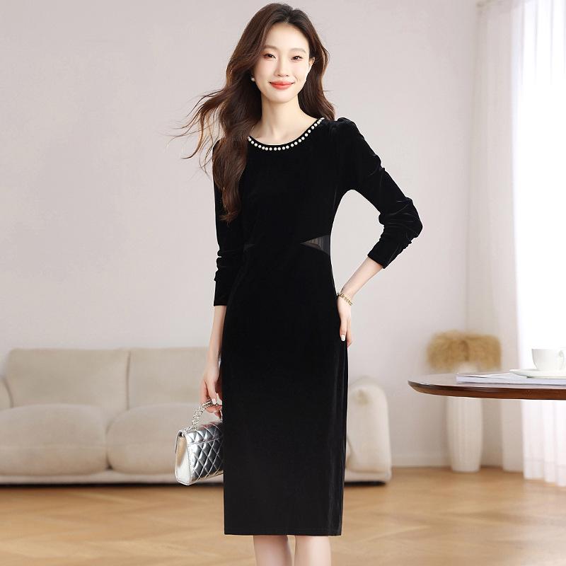 Velvet Hepburn Style Slim Black Formal Dress - Elegant Autumn/Winter Women's Long Dress