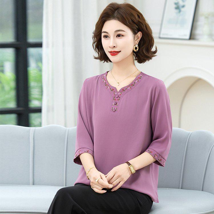 2026 Fashionable Chinese Style Short Sleeve T-shirt for Middle-aged and Elderly Women - Summer Temperament Top